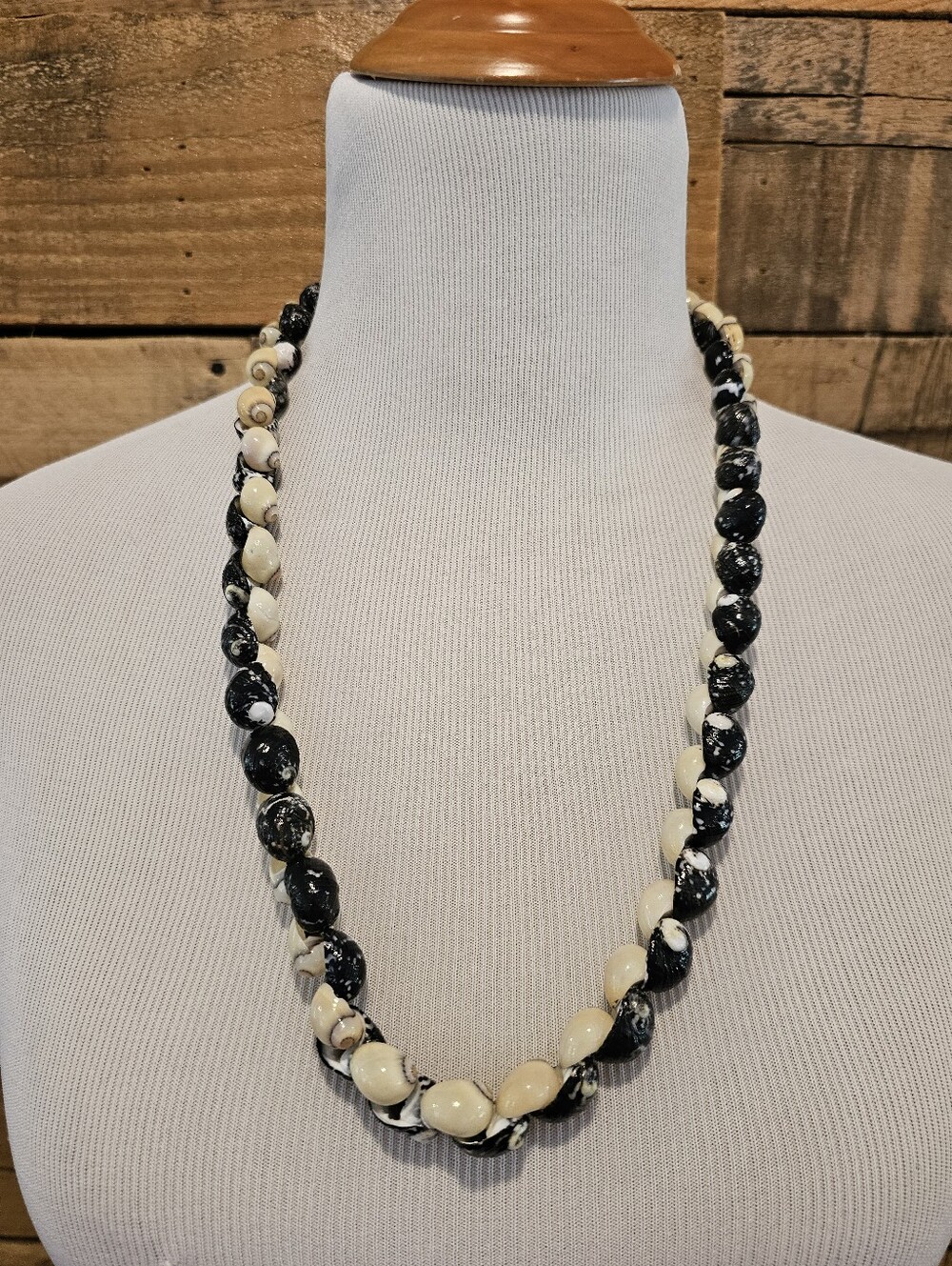 Handmade Cowrie & Turban Shell Necklace